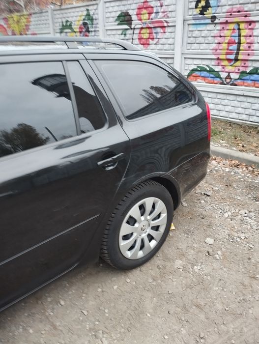 Шкода октавія А5 1.4 бензин механічна КПП -  6