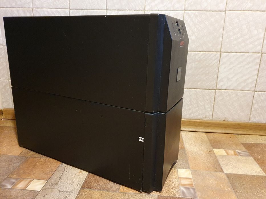 ДБЖ APC Smart-UPS 2200VA (SUA2200I) з АКБ