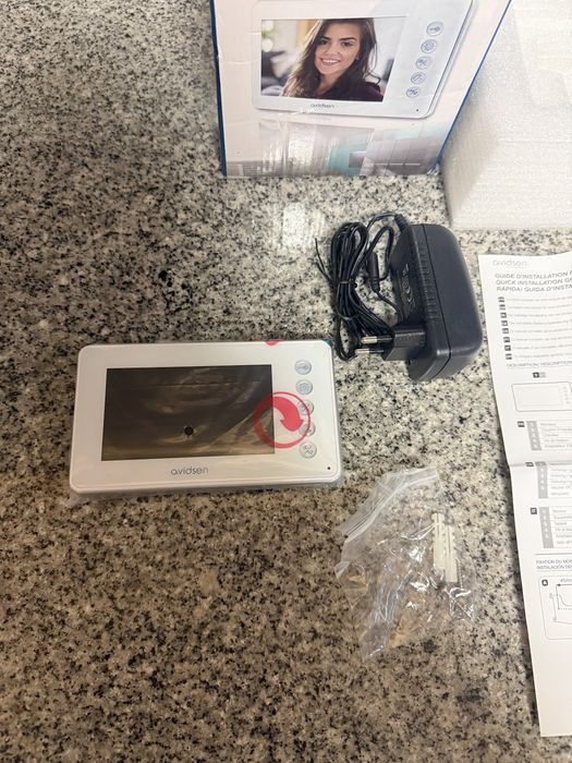 Monitor Extra Avidsen Ylva 2+ Novo Caixa Aberta Só Fotos