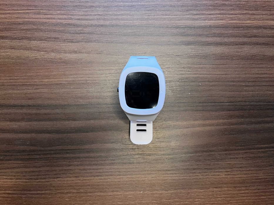 Cyfrowy zegarek LED z silikonowym paskiem – dla chłopców i dorosłych