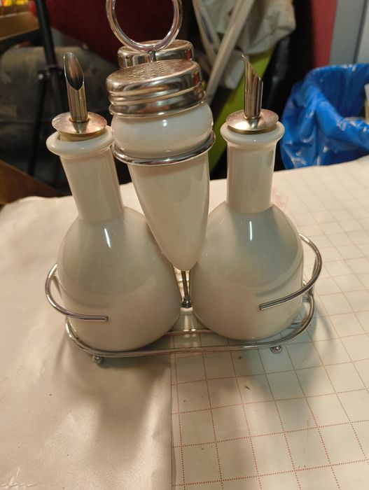 Zestaw  na stół do przypraw