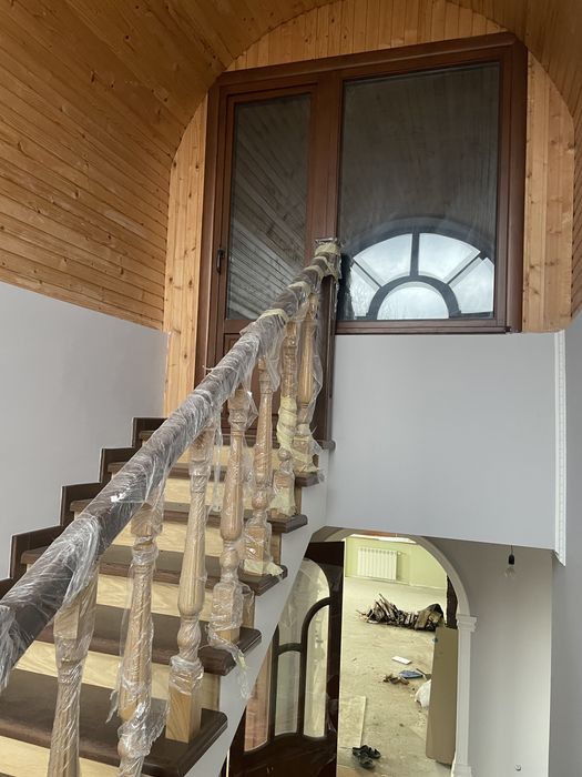 Будинок з прилеглою земельною ділянкою