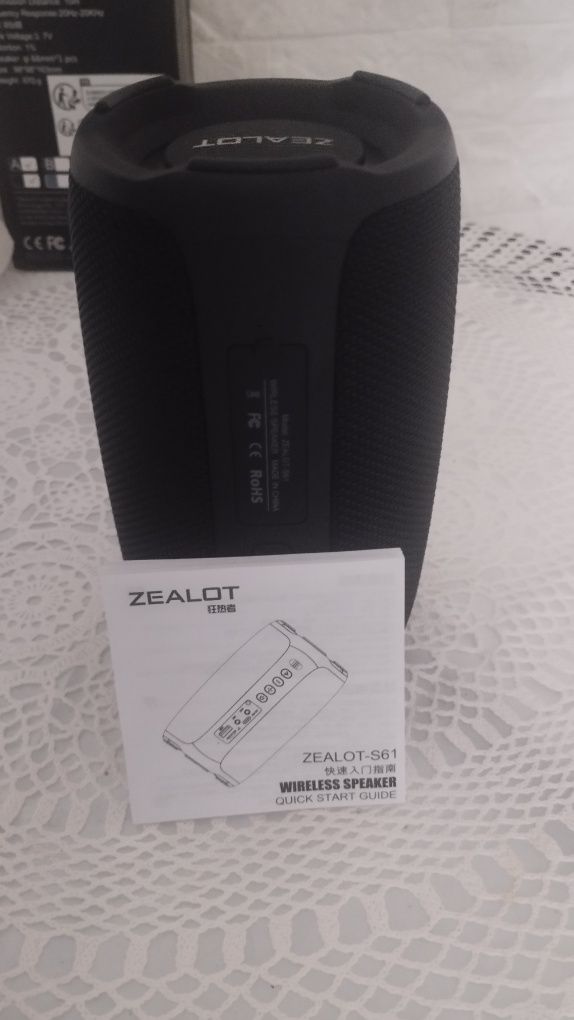 Беспроводная портативная колонка Zealot