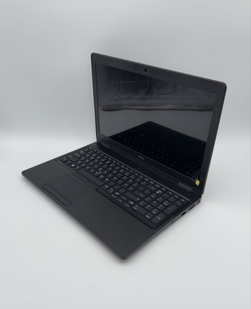 DELL Latitude 5580 | I5-6200U | 8Gb | 240Gb SSD |15.6"| 1 ANO GARANTIA