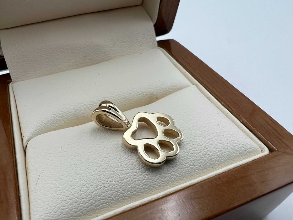 Złota zawieszka Łapka 1,52g 14K | 585 |