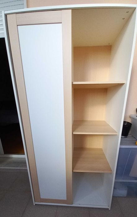 Roupeiro IKEA para quarto criança