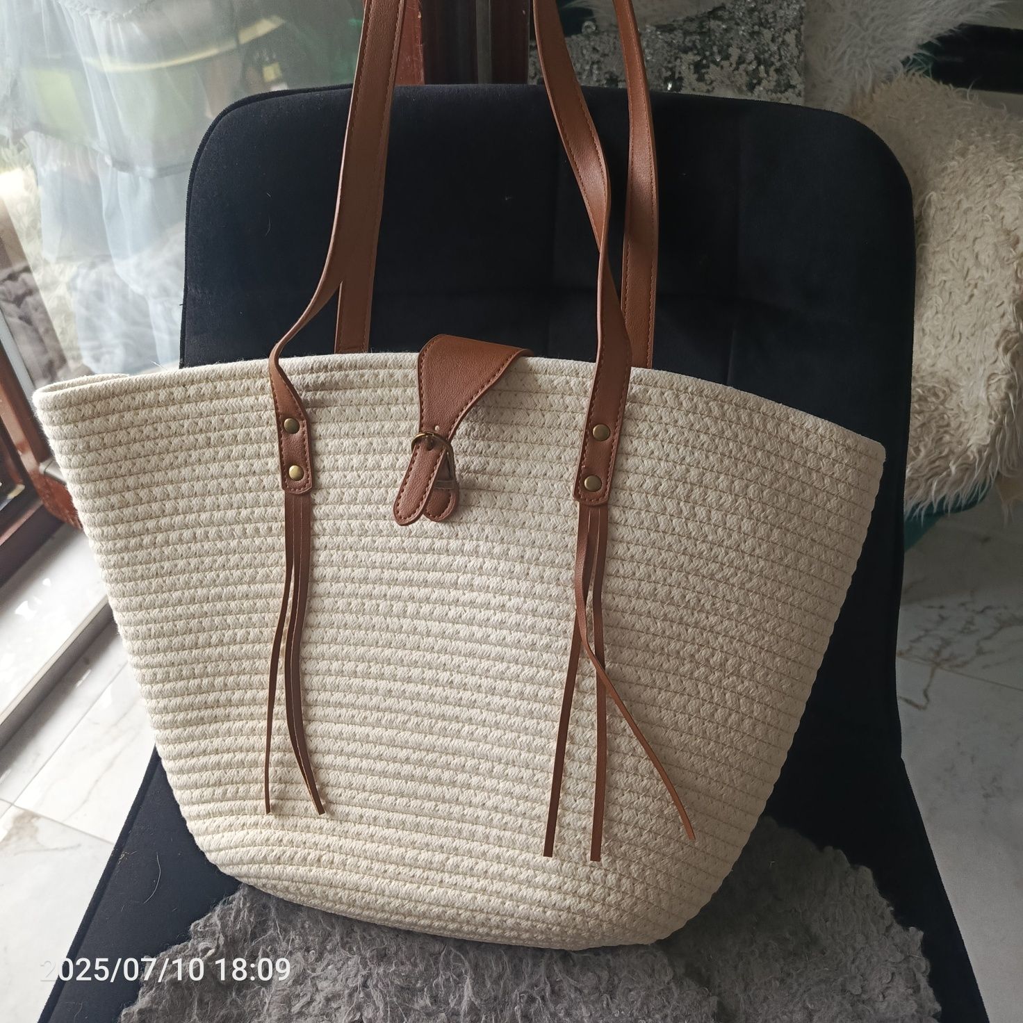 Nowa duża torba koszyk elegancka pleciona z frędzlami kremowa Boho