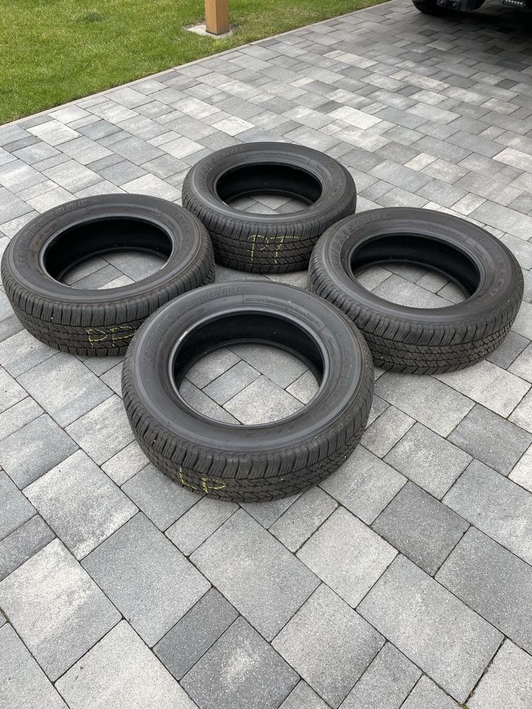 Bridgestone Dueler H/T 684 II