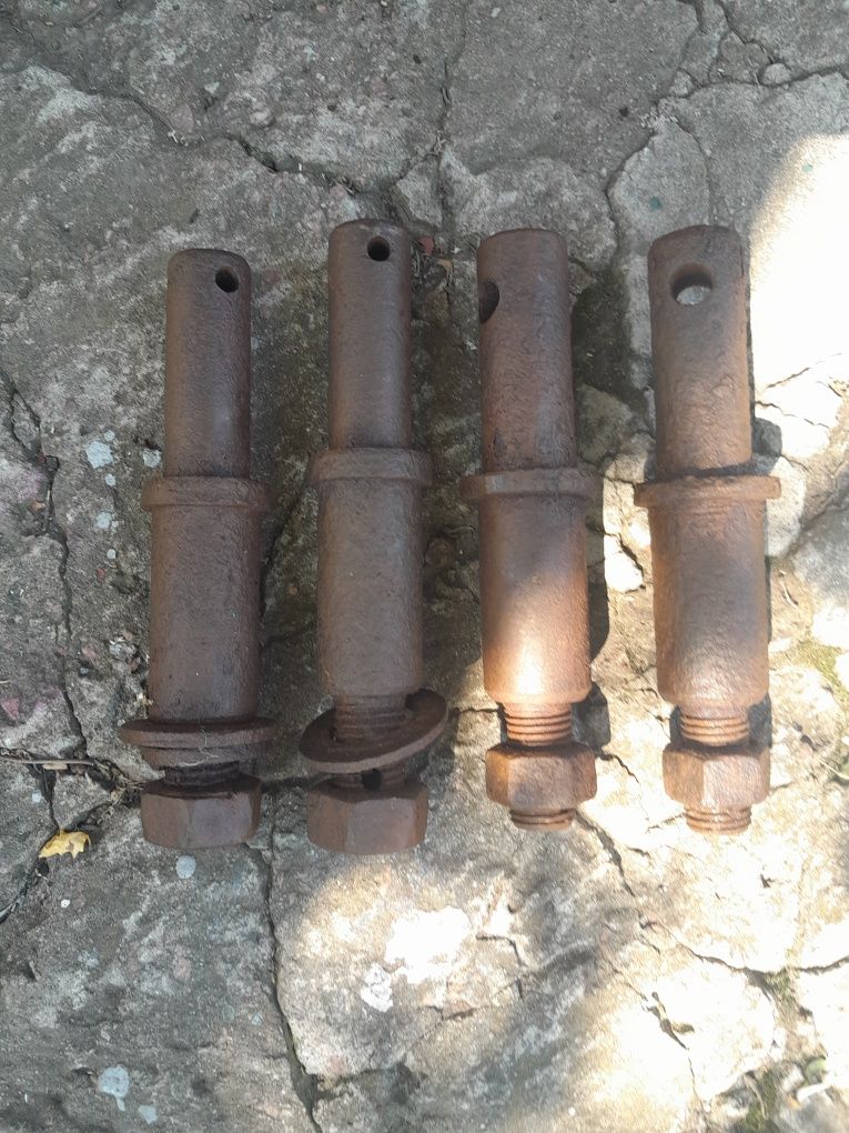 Продам палець зниження навіски до плуга ПЛН