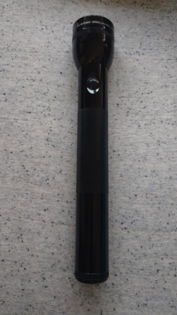 Latarka Maglite 3d halogen plus nakładka gratis