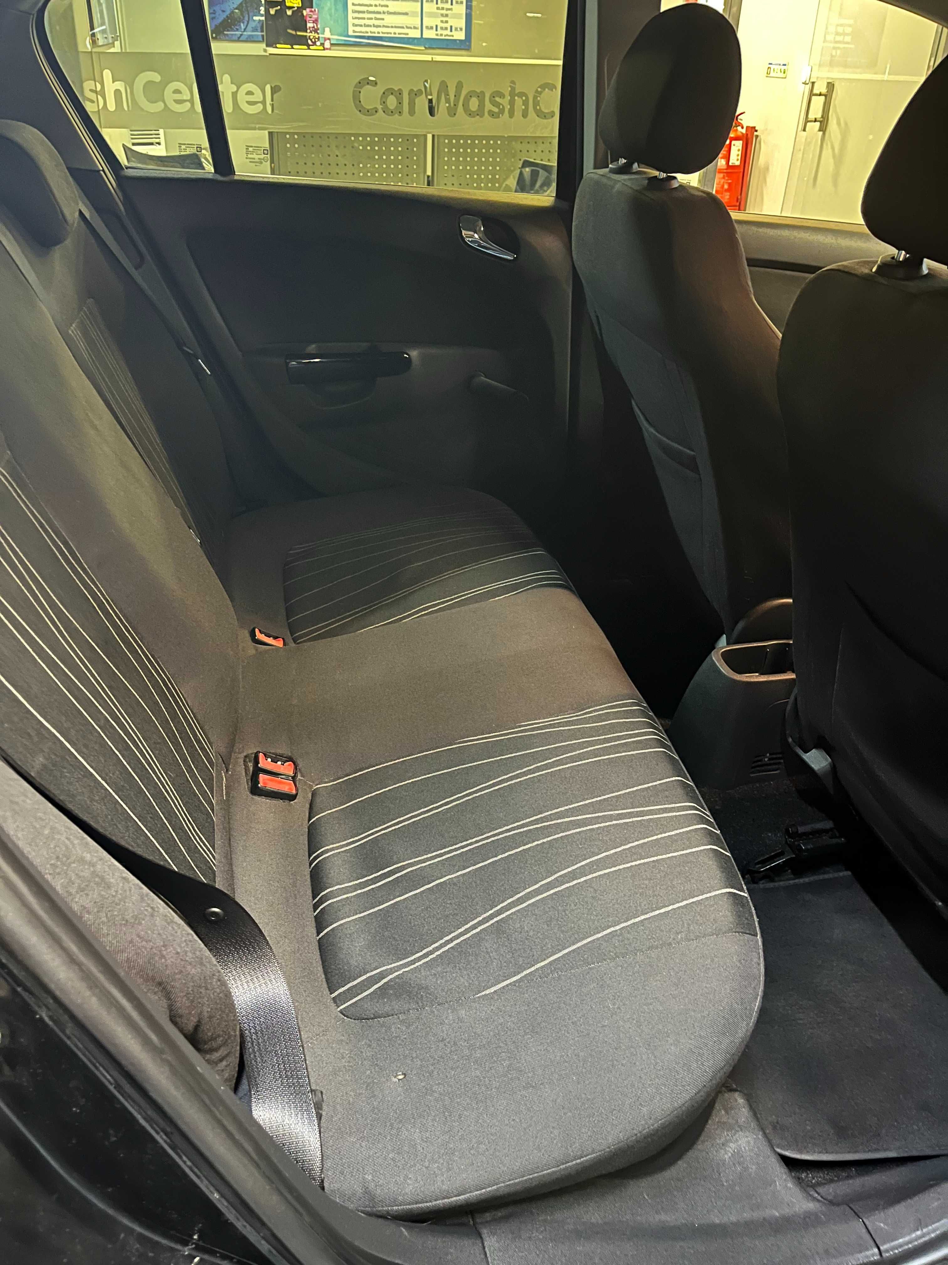 Venda de Opel Corsa D 1.2 Black Edition