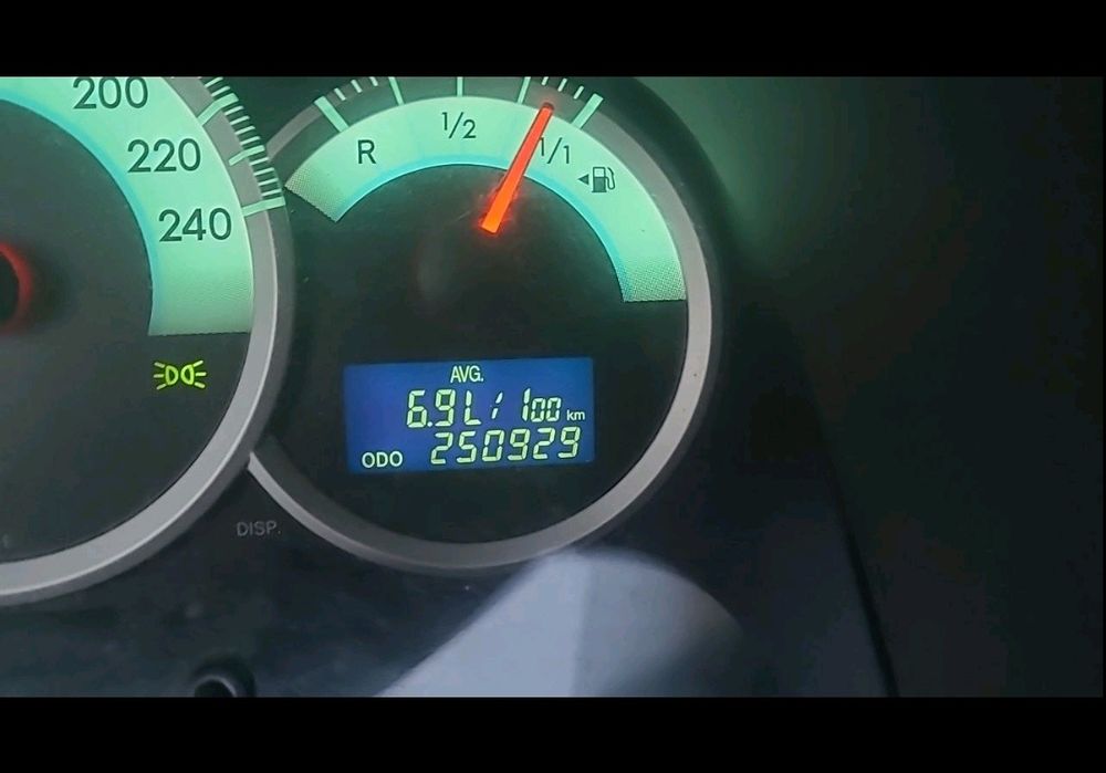 Продам Toyota Corolla Verso 2.2 D4D БЕЗ ТОРГА !!!