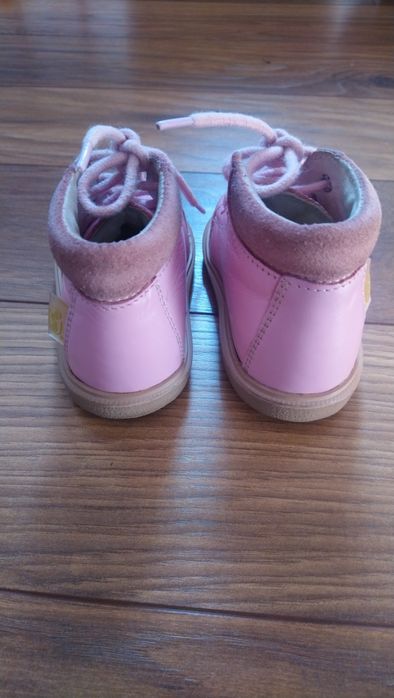 Półbuty,buciki niemowlęce ,dziecięce rozmiar 19