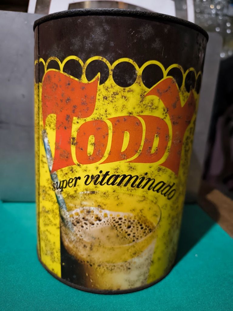 Lata TODDY antiga.