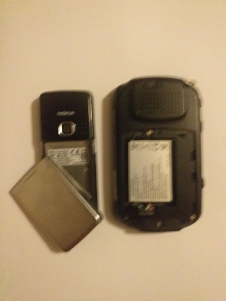 Telefon Nokia 6300 i palmtop Mio P350.