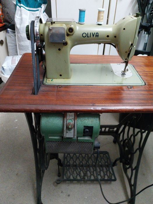 Máquina costura semi industrial Oliva