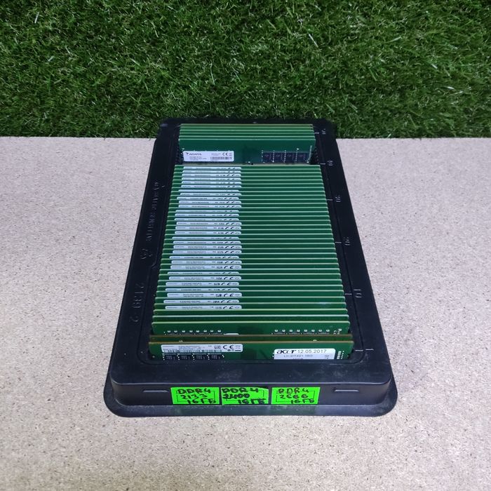 Оперативна пам'ять для комп'ютерів (RAM) DIMM DDR4 4GB (8GB, 16GB)