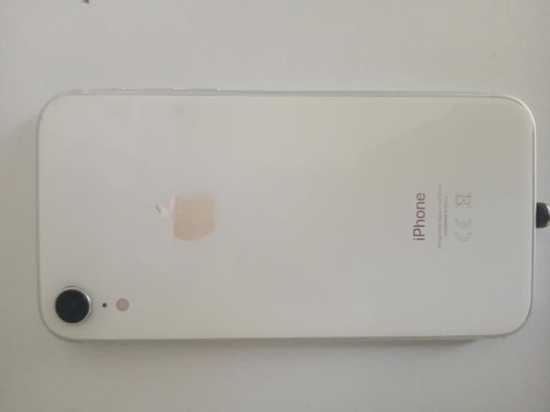 айфон  10  XR