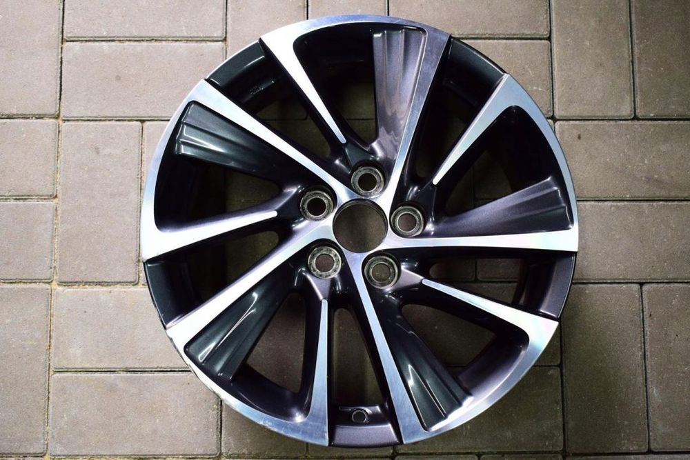 LEXUS 16 CT 200H Oryginał