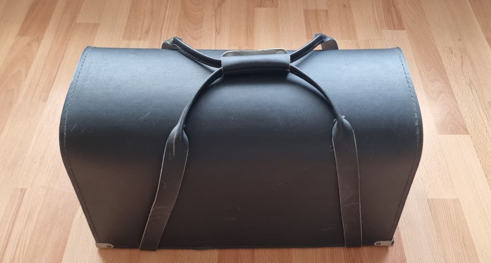 Швейная  машина...