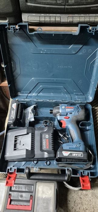 Акумуляторний гайковерт BOSCH GDR 180 LI