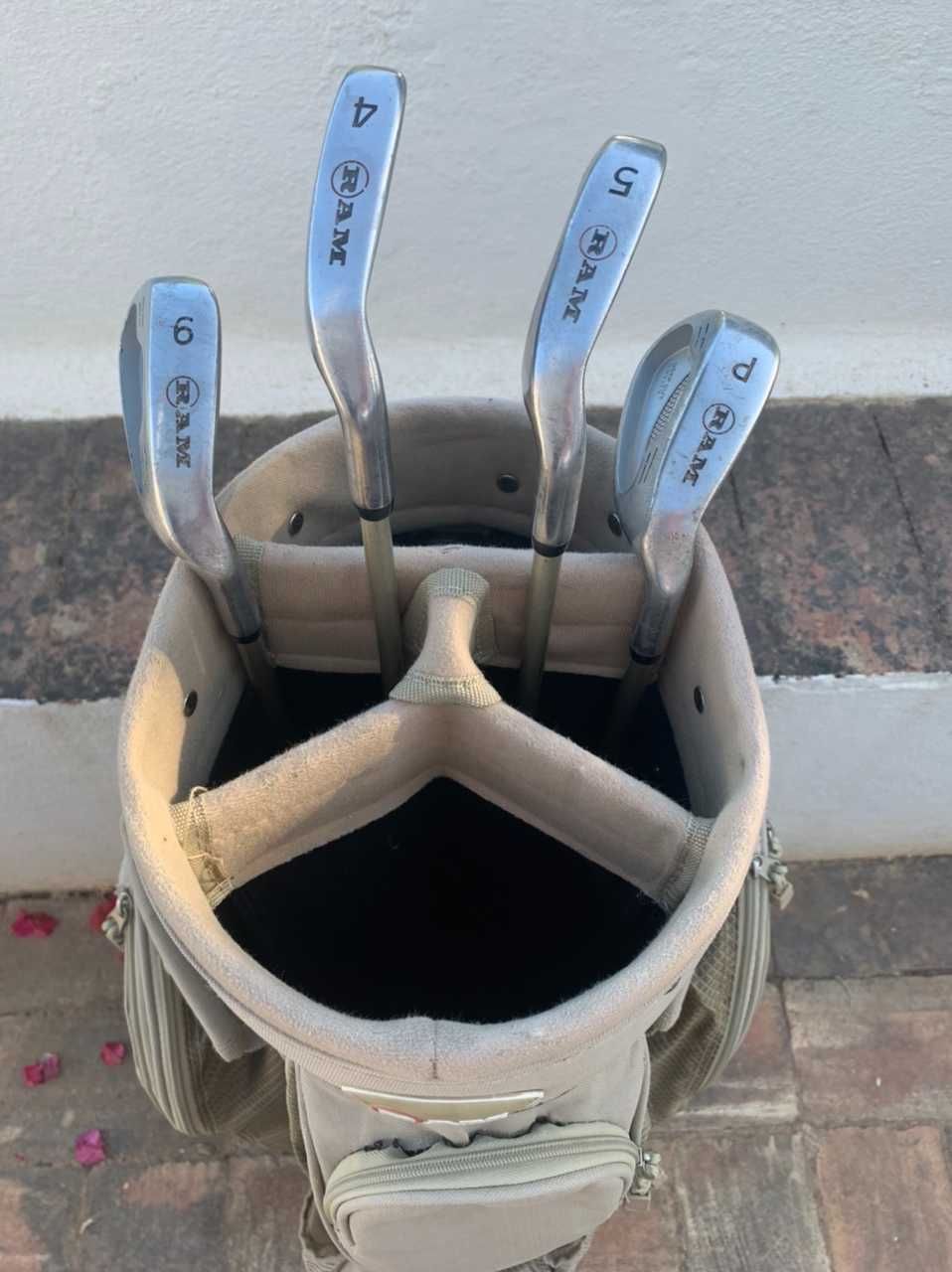 Golfe: Conjunto Saco + 4 tacos RAM