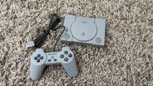 PlayStation®Classic + Pad