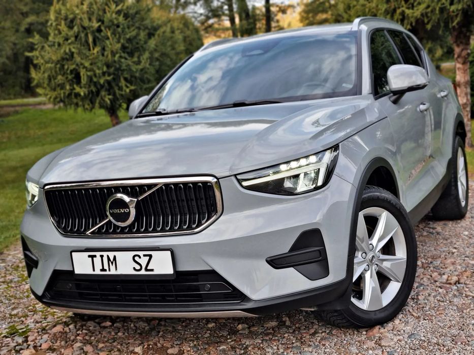 Volvo XC 40 VAPOUR GREY_EUROPA_ 2o23 rok_ Kamera COFANIA__ KeyLess_ B3 163 konie