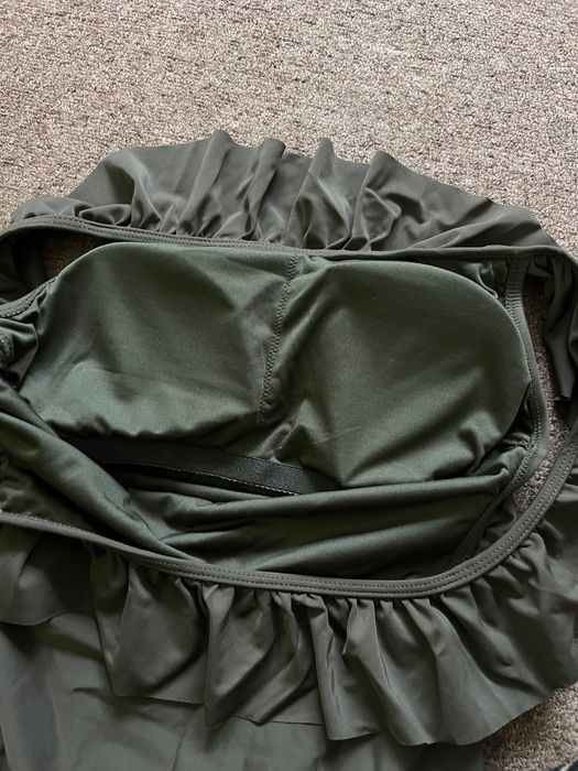 Суцільний купальник de facto