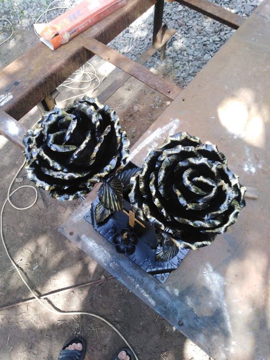 Продам на замовлення ковані троянди