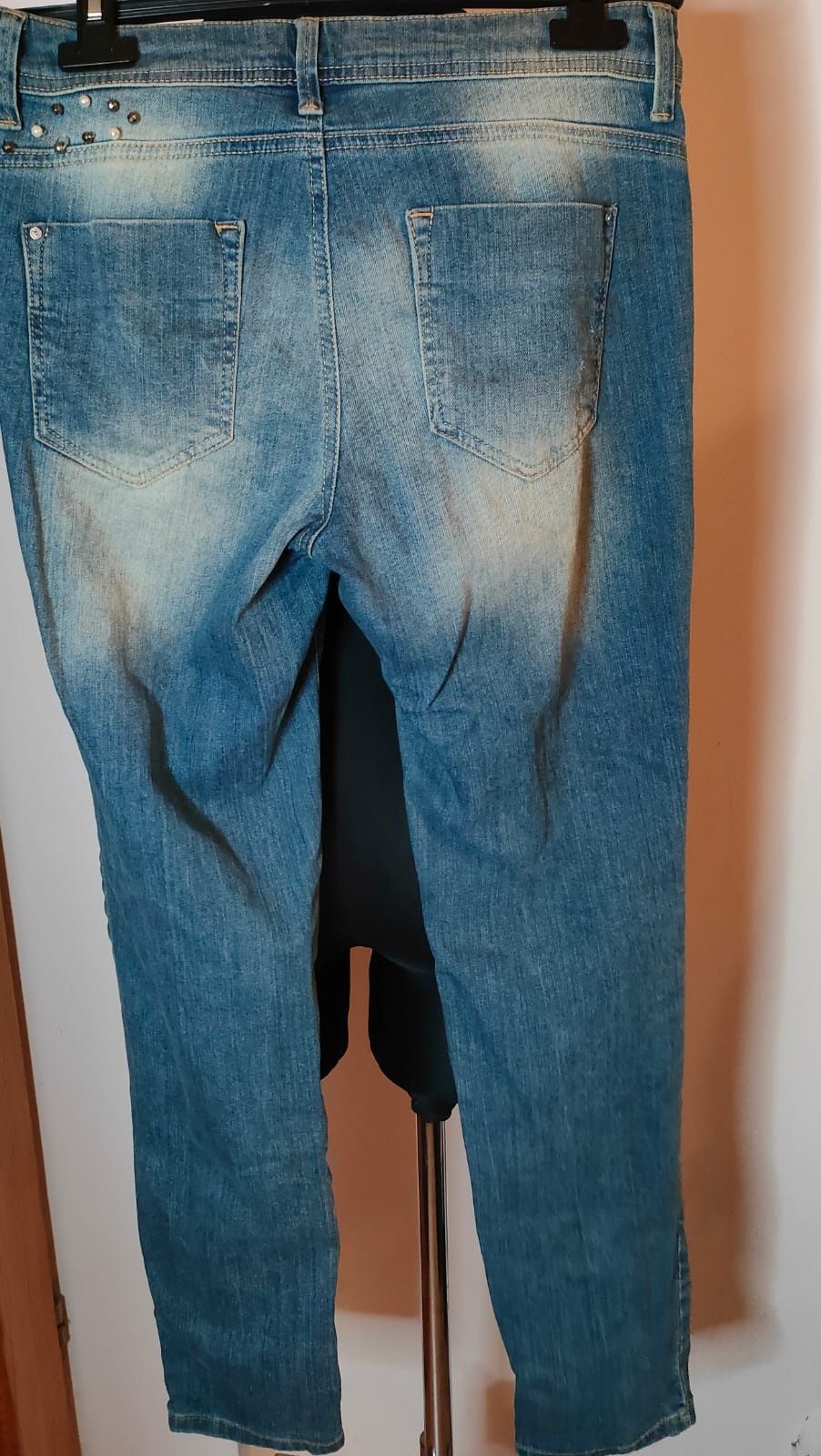 Spodnie jeansowe rozmiar M