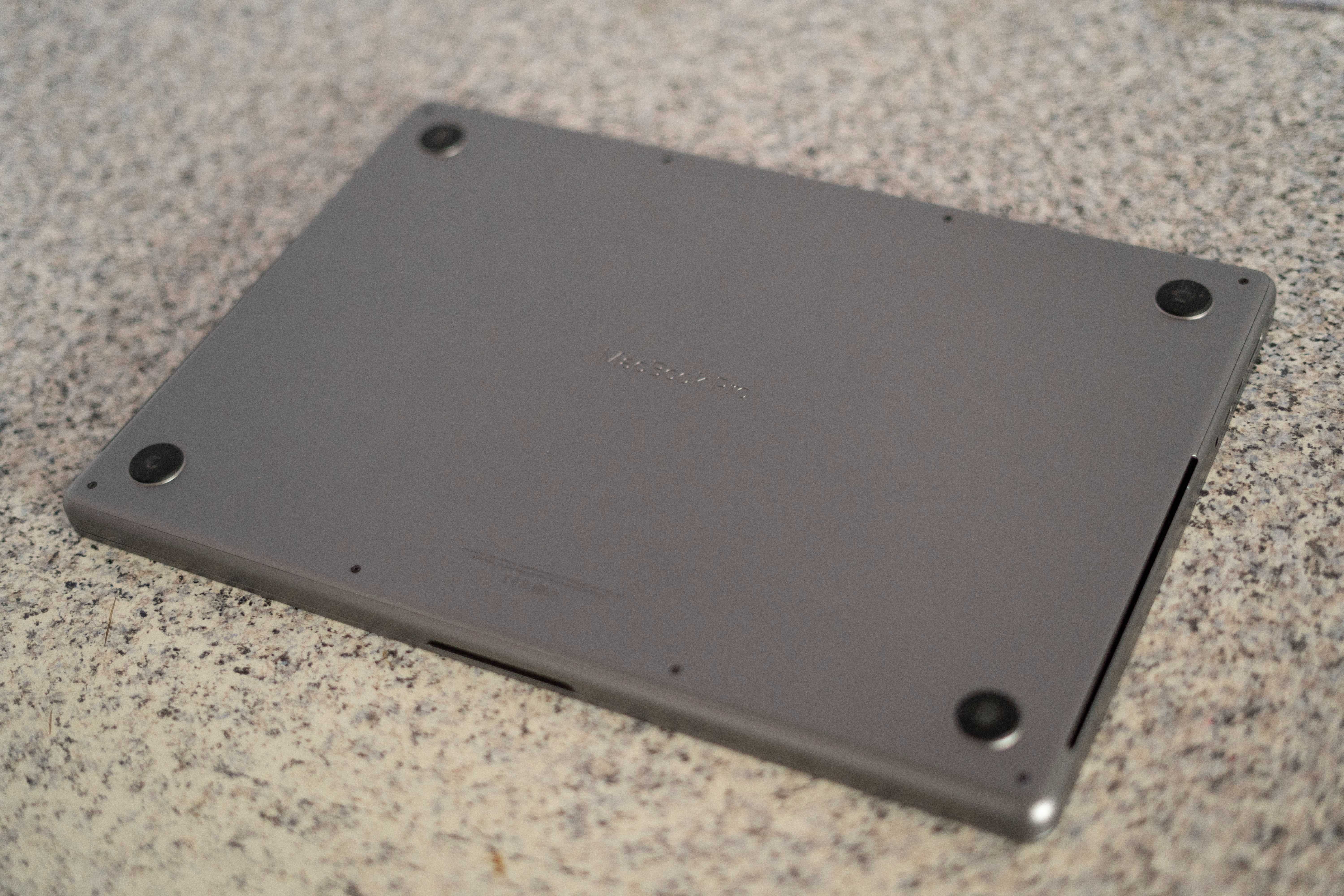 MacBook M1 Pro 16 (16 ГБ RAM, 1TB) у кольорі Space Gray