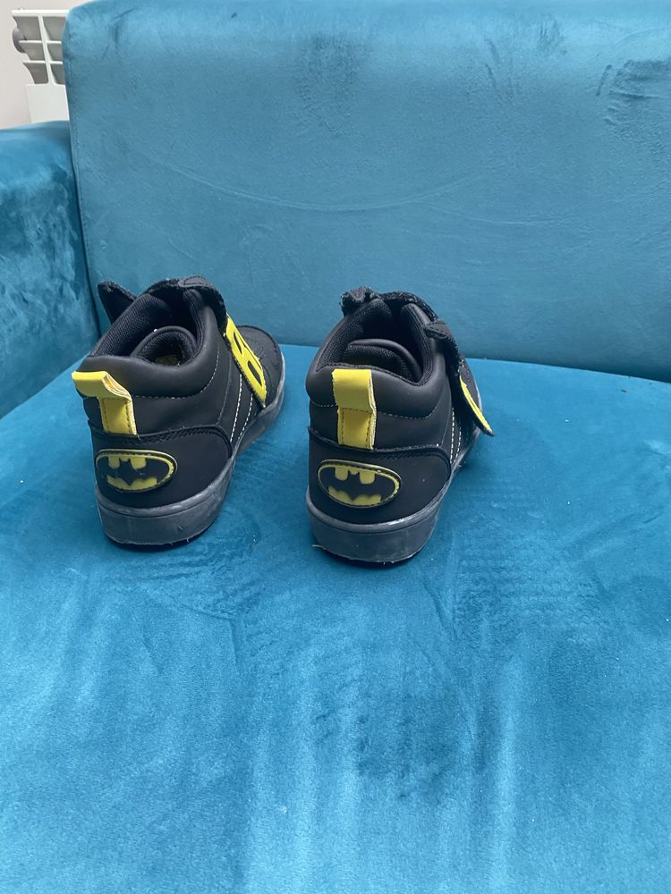 Buty batman rozmiar 31