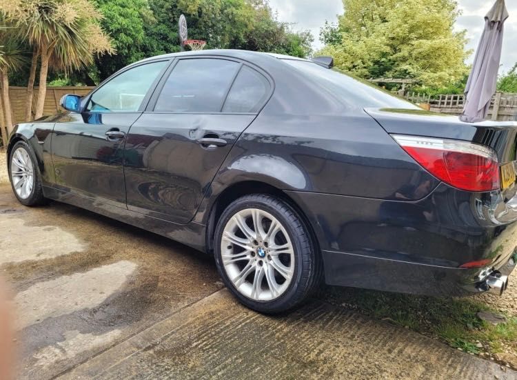 Bmw 530i Anglik m54b30