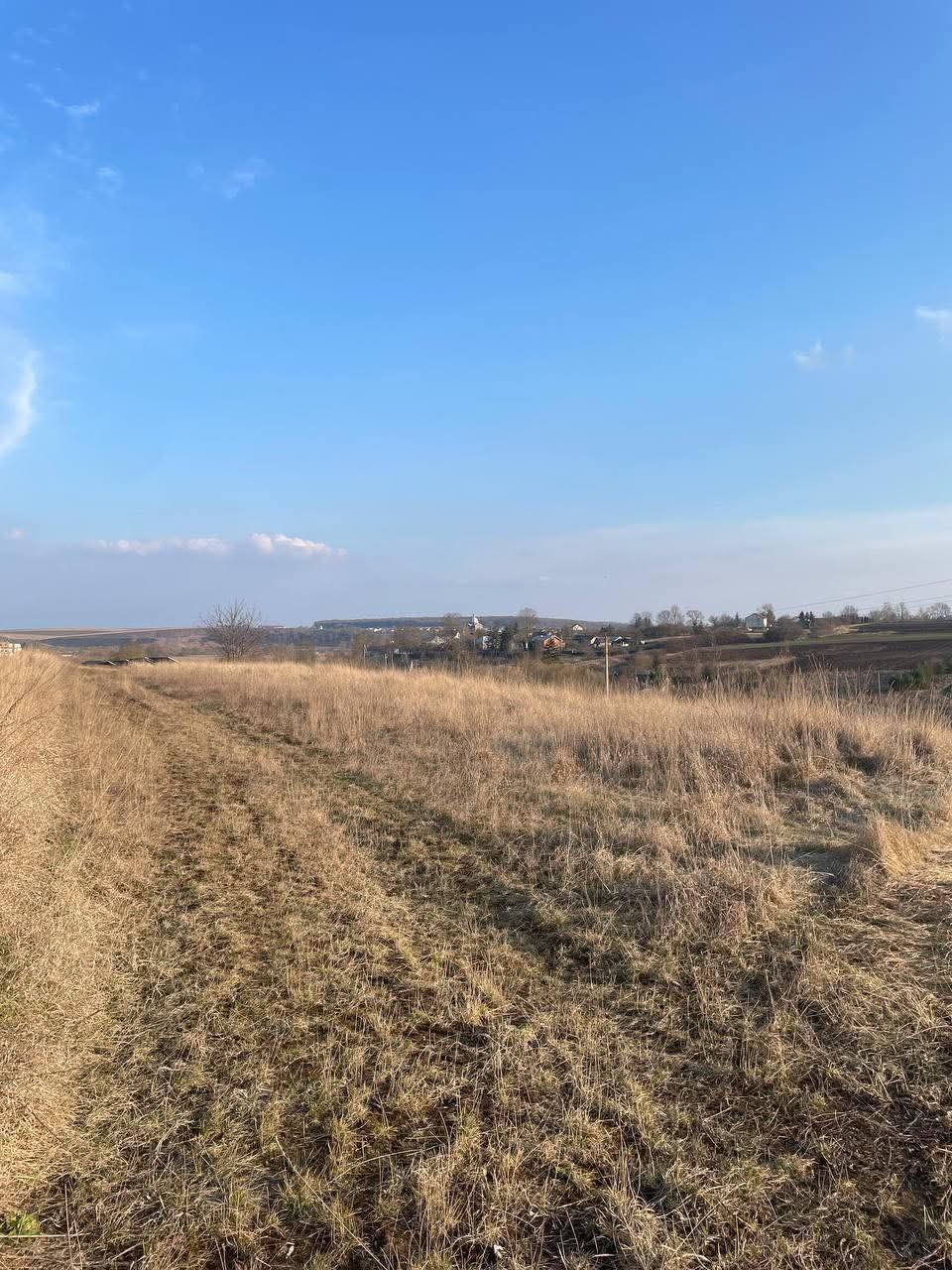 Продається земельна ділянка в Товстолуг