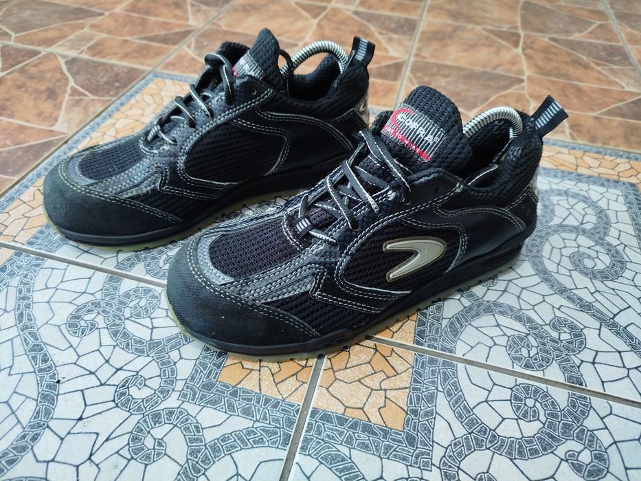 Cofra 38.5р. чоловічі робочі кросівки.