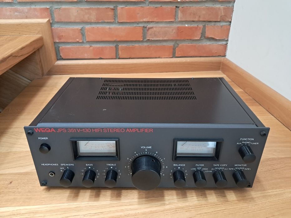 Wzmacniacz stereo WEGA JPS V130