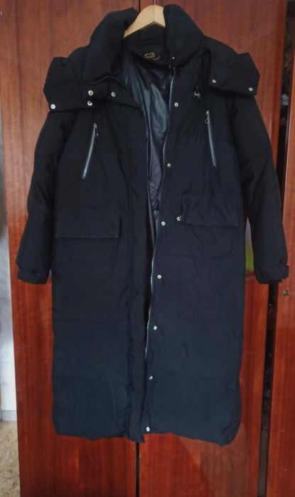 Довга жіноча куртка/пальто