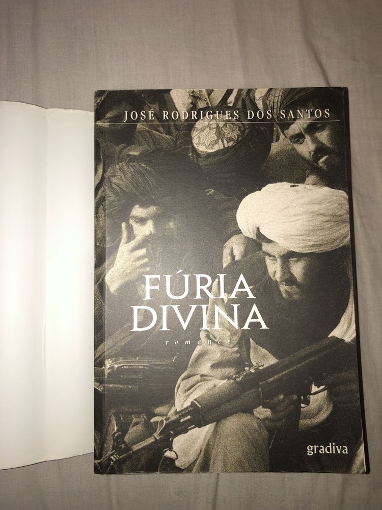 Livro Fúria Divina