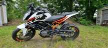 KTM Duke 125