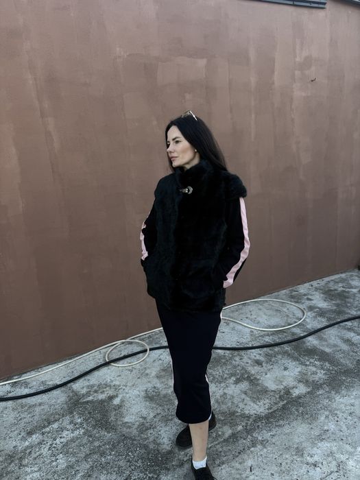 Продам норковую шубу и жилетку