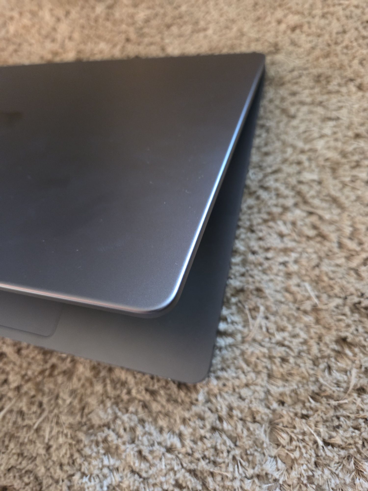 Macbook Pro 14 M4 16GB/512GB novo