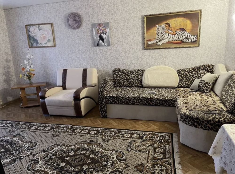 Квартира подобово/погодинно  на Вишенці(600 річчя)