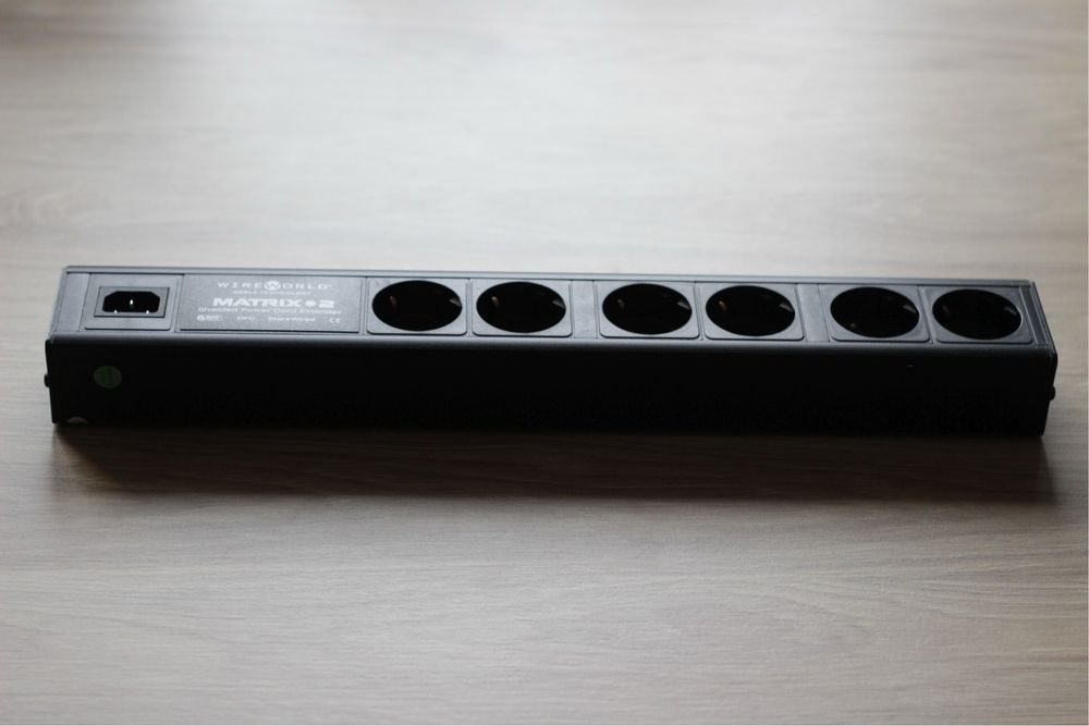 Listwa zasilajaca wireworld matrix 2