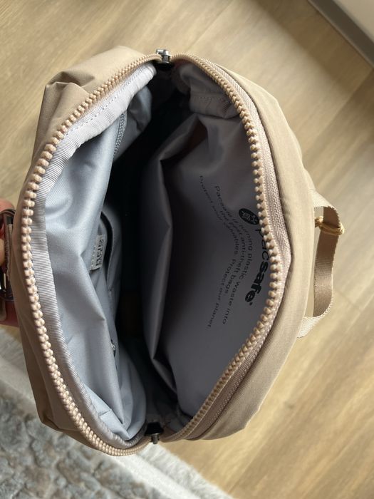 Plecak antywlamaniowy Pacsafe 15l