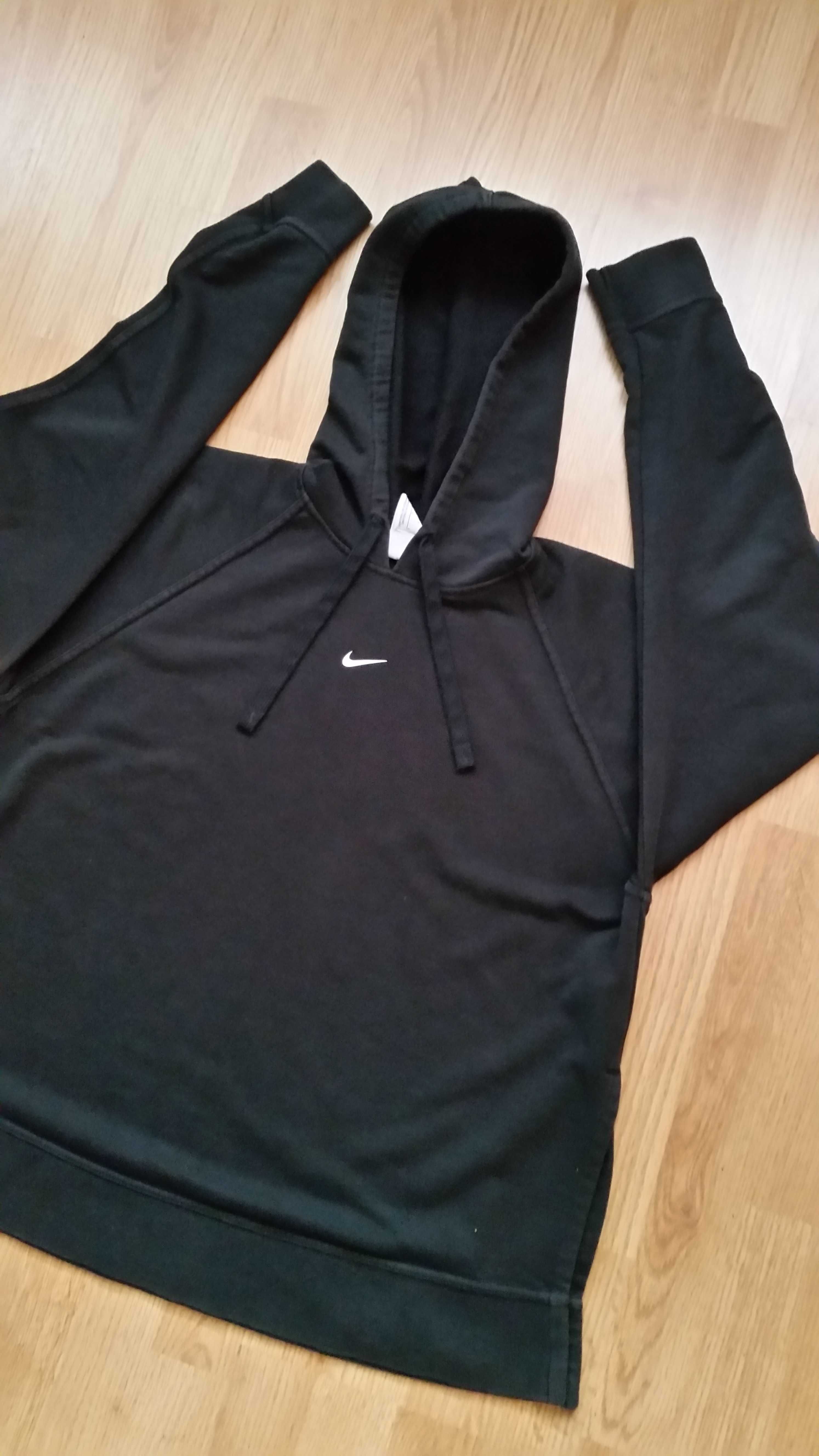 Bluza Nike Get Fit Women’s Pullover Graphic Training Hoodie Overside
