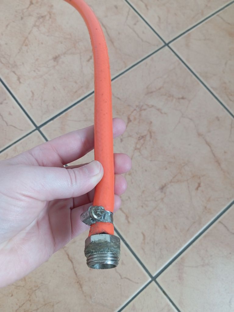 Przewód do gazu z reduktorem
