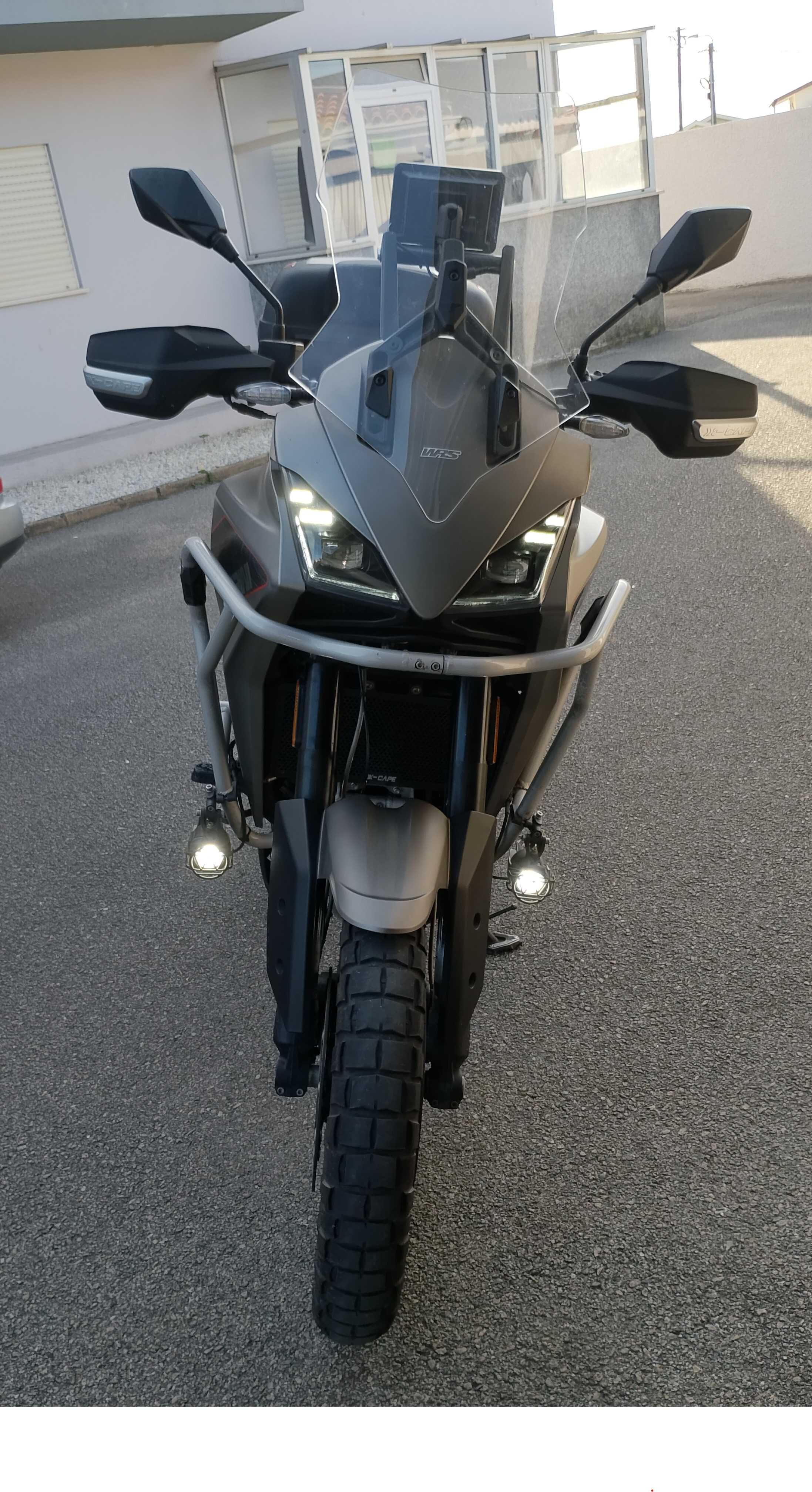 MotoMorini Xcape 649