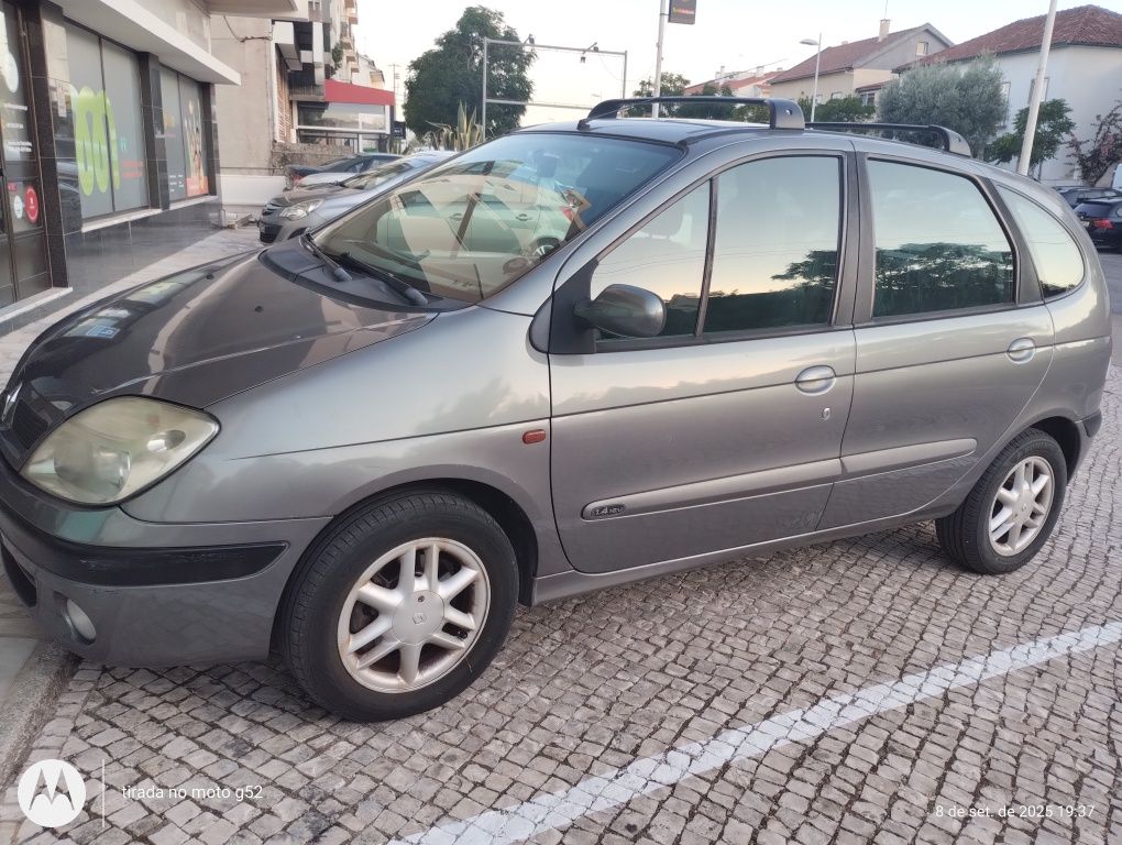 Renaut Senic " nada pra fazer