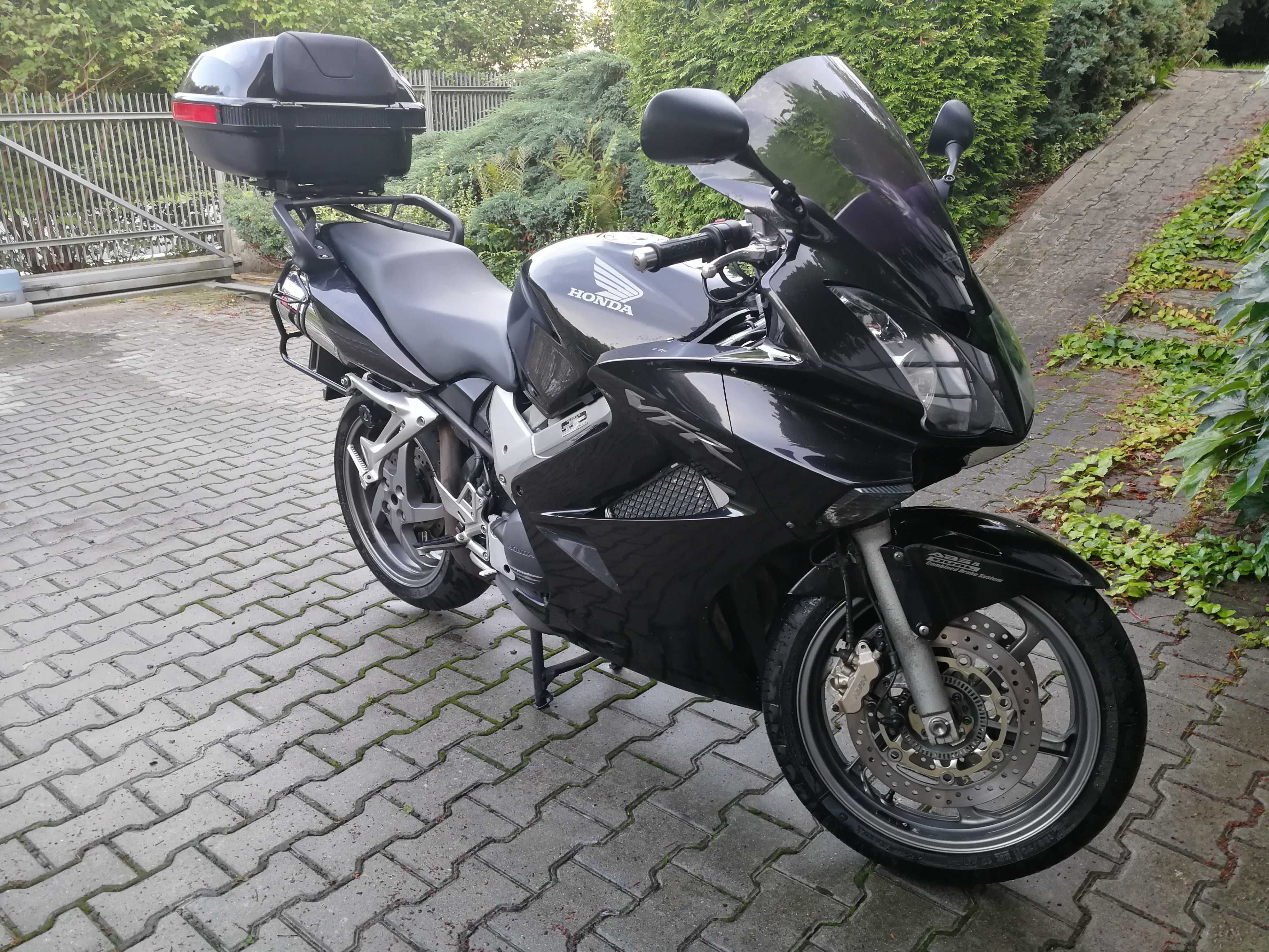 Honda VFR 800, r. prod. 2009, serwisowany i gotowy do jazdy! 19500!